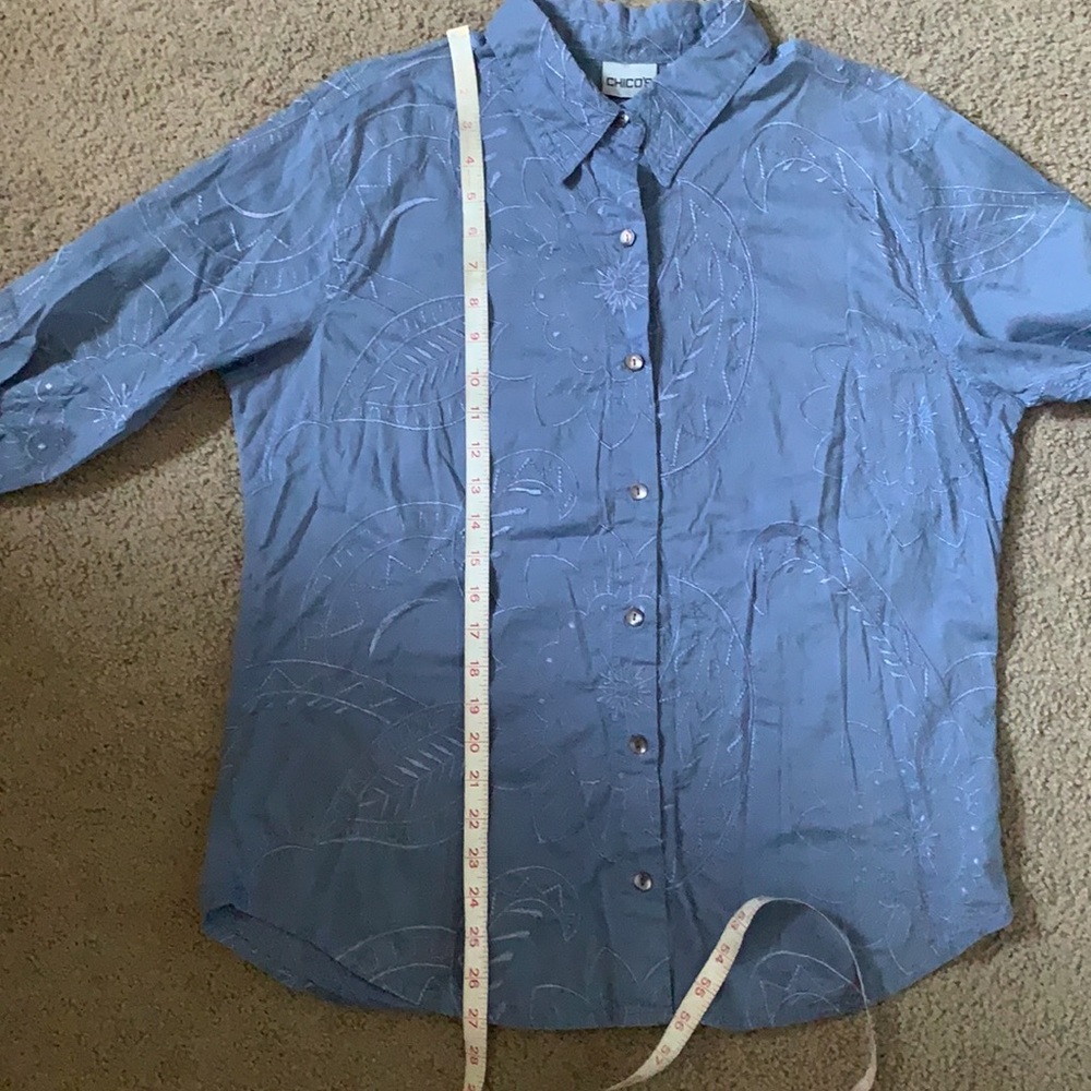 Floral embroidery cuff sleeve button up top M / L - Picture 7 of 10